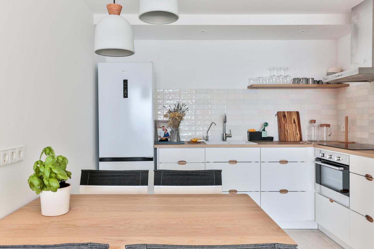 Eco-Apartments La Marineda Roses Exterior photo