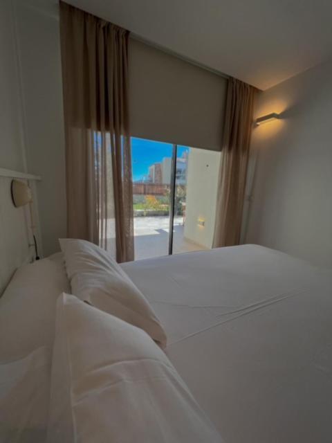 Eco-Apartments La Marineda Roses Exterior photo
